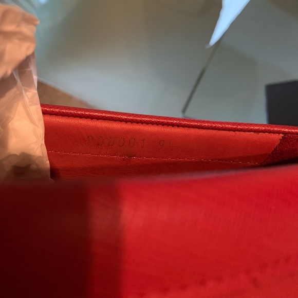 PRADA - Picture 13 of 13